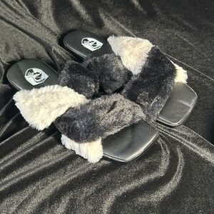 NWBAG VIVIENNE HU HOUSE SLIPPERS 7.5/8